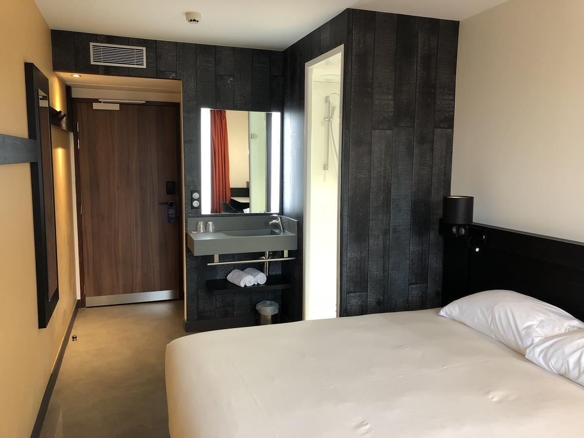 Ibis Budget Annecy Sud-Poisy Екстериор снимка