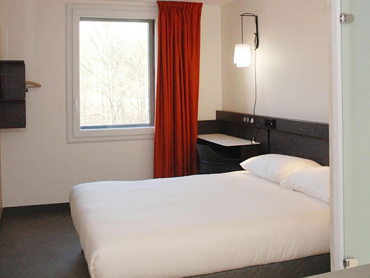 Ibis Budget Annecy Sud-Poisy Екстериор снимка