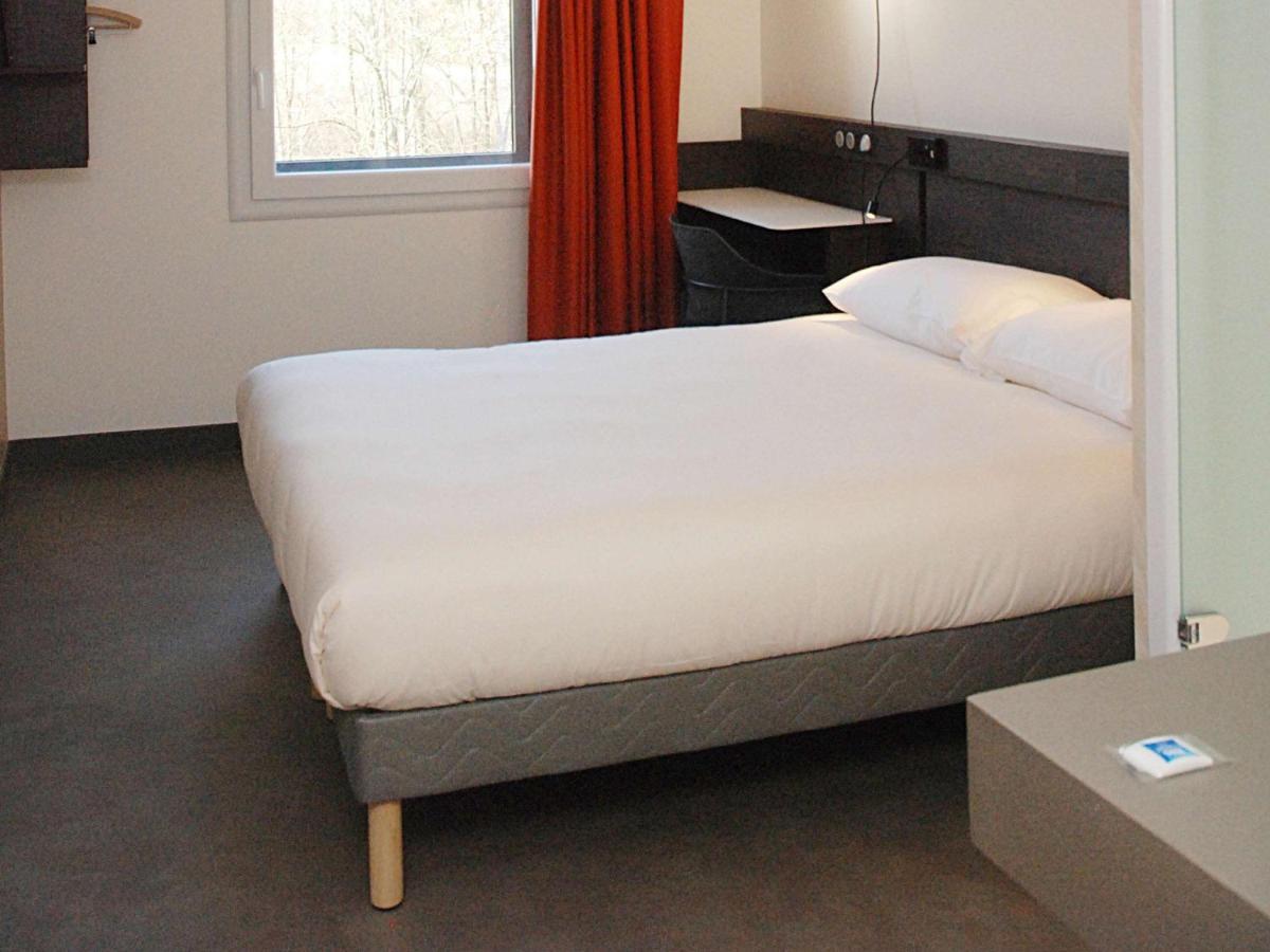 Ibis Budget Annecy Sud-Poisy Екстериор снимка